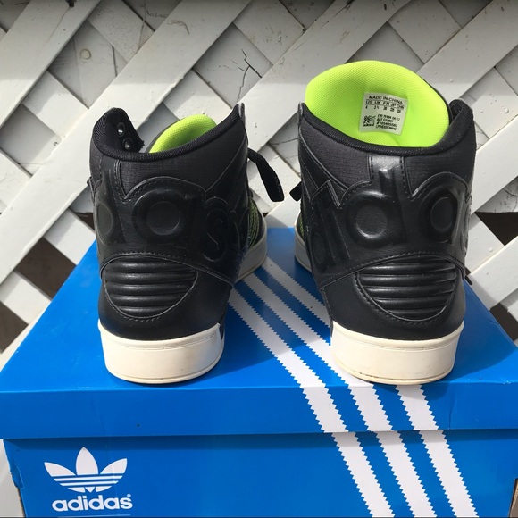 Adidas - Picture 2 of 3